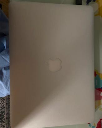 MacBook Air 13" (8GB RAM)