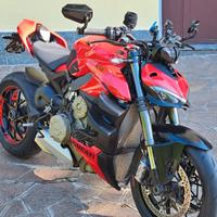Ducati Streetfighter V4 2023 - GOMME NUOVE