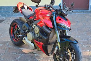 Ducati Streetfighter V4 2023 - GOMME NUOVE
