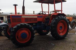 trattore agricolo 
