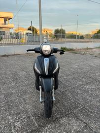 Beverly 125
