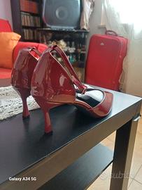 scarpe a punta con tacco 