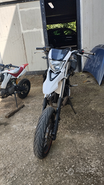 Yamaha wr125x