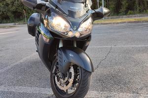 kawasaki gtr 1400 