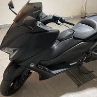 Tmax 560 anno 2020