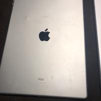 Apple Ipad 1562