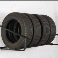 Porta pneumatici da garage