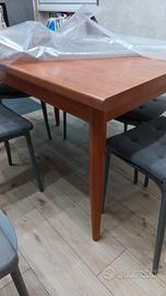 tavolo + 6 sedie in legno
