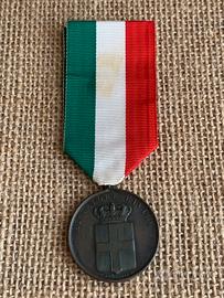 Medaglia bronzo al valore civile incisa zecca