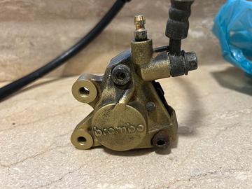 Pinza brembo mbk booster R