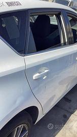 TOYOTA AURIS PORTA POSTERIORE DX