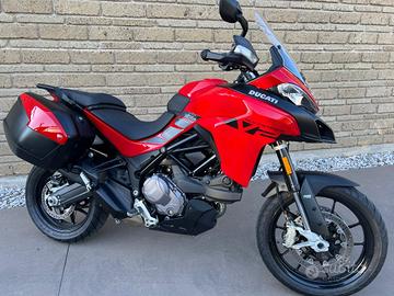 DUCATI Multistrada V2 Red