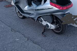 scooter piaggio x8