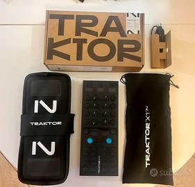 Native Instruments Traktor Kontrol X1 - come nuovo