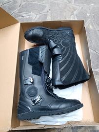 stivali x moto in goretex Nuovi da touring/cross