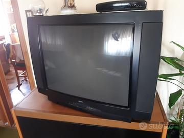 TV a tubo catodico 27 pollici