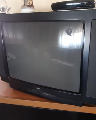 TV a tubo catodico 27 pollici