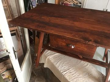 TAVOLO da pranzo per 4 persone