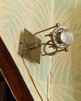 faretto in acciaio da parete