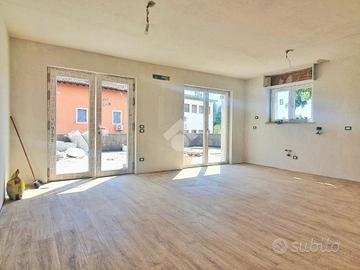 5 LOCALI A CASTEL D'AZZANO