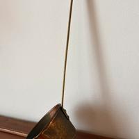 Mestolo in rame con lungo manico in ottone