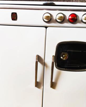Cucina 4 fuochi con forno vintage