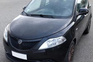 Lancia Ypsilon 1.2 69 CV 5 porte