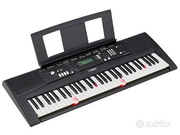 Tastiera Pianola YAMAHA EZ 220