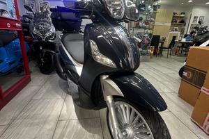 Piaggio Beverly 300 i.e. led stato gomme nuove gar