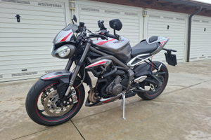 Triumph Street Triple 765 RS