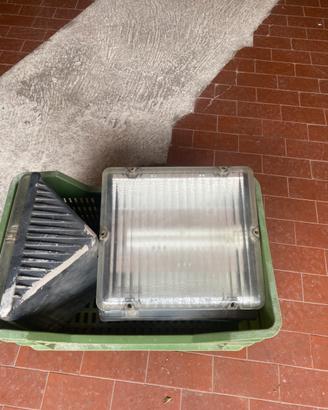 3 Faretti da esterni
