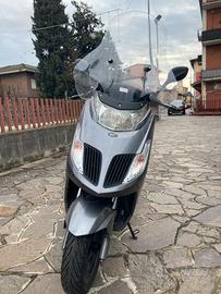 Kymco Dink 200