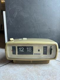 Orologio a palette con radio sanyo 6CA-T45 beige