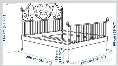 letto a  baldacchino 