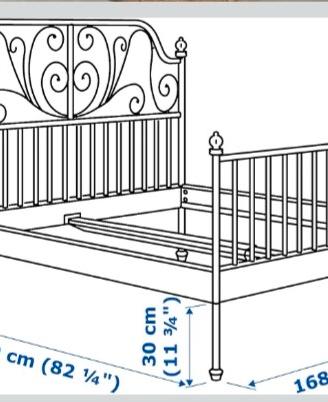 letto a  baldacchino 