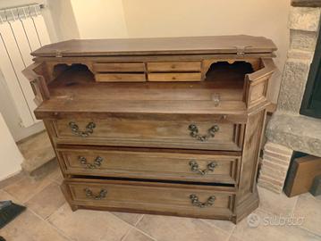 Credenza