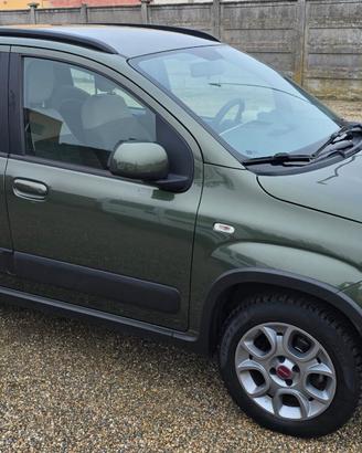 Fiat Panda 1.3 MJT 16V DPF 4x4 Climbing