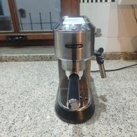 Macchina da caffè DeLonghi Dedica 