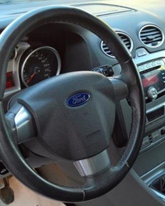 Ford Focus 2010 telo copribaule cassetto