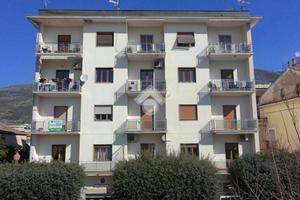 4 LOCALI A SANTA MARIA A VICO