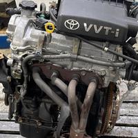 MOTORE SEMICOMPLETO TOYOTA Yaris Serie benzina 100