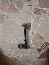 Pompa per forcella mtb