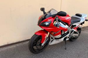 Yamaha YZF R1 - 1999
