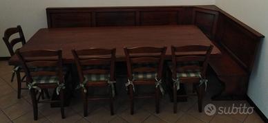 Tavolo cassapanca e sedie