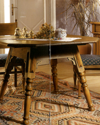 Tavolo ottagonale + 4 sedie Stube
