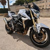Suzuki Gsr 750