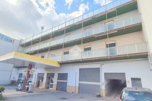 4 LOCALI A PIANA DEGLI ALBANESI