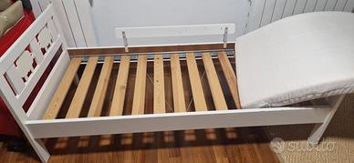 lettino in legno ikea completo di materasso