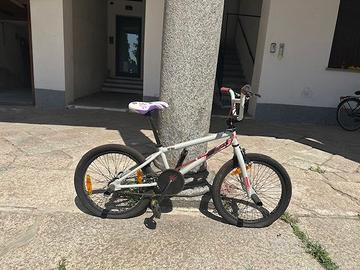 Bicicletta BMX Diamond Rack