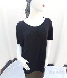 Abito lungo, nero e verde,  svasato.  Krizia